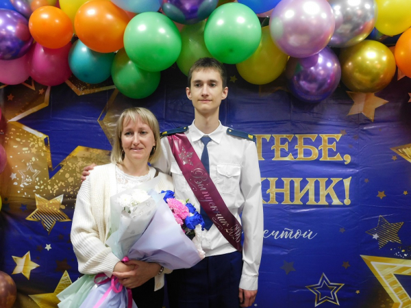 Звездный выпуск школы №1 Линево отправился в космический полет будущего
