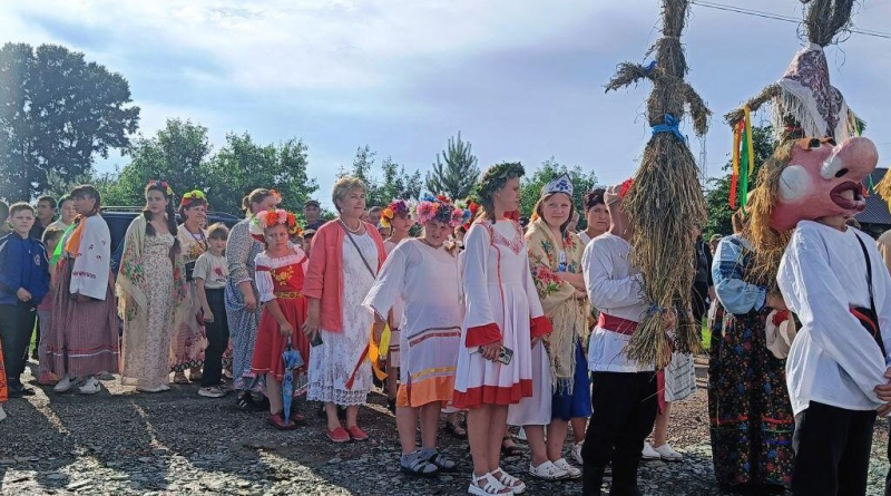 Народное гуляние «Иван Купала» пройдет на водопаде Падун в селе Гусельниково