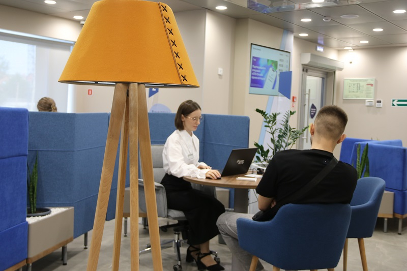 Обновлённое отделение ВТБ открылось в Искитиме