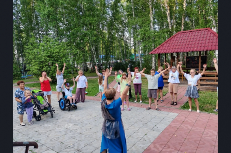 Особенные дети с родителями отдыхают в «Радужном» Искитимского района