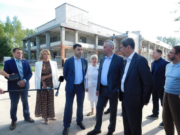 Капитальный ремонт стационара в поселке под Новосибирском идет по графику