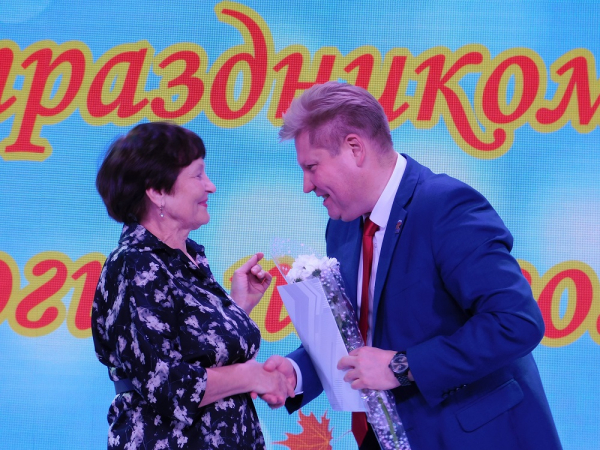 Лучших педагогов наградили в Искитимском районе