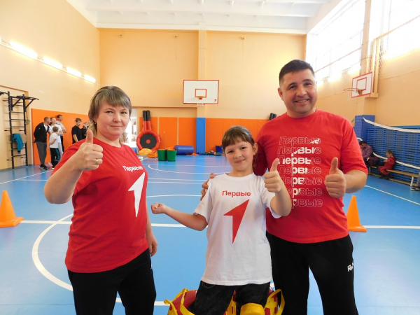 Спортивные семьи состязались в районе под Новосибирском