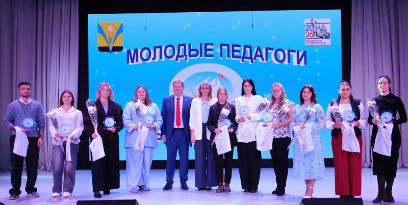 Выпускница вернулась в родную школу села Улыбино работать учителем